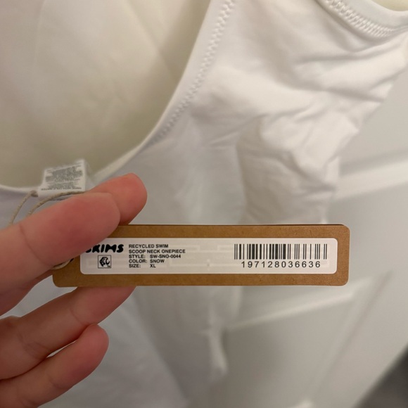 Skims one piece - Picture 3 of 3